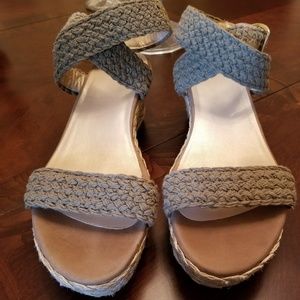 Stuart Weitzman alexlo sandal